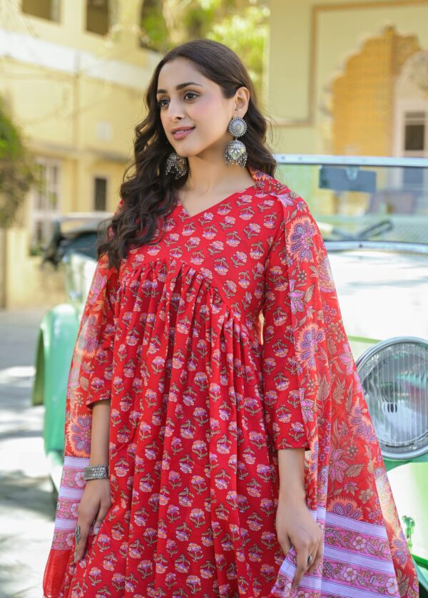Women Viscose Red Anarkali Kurta And Pant Set With Dupatta - Image 4