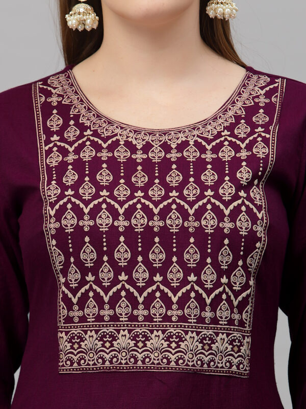 Women Wine Embroidery silk Kurta And Pant Set With Dupatta - Image 2