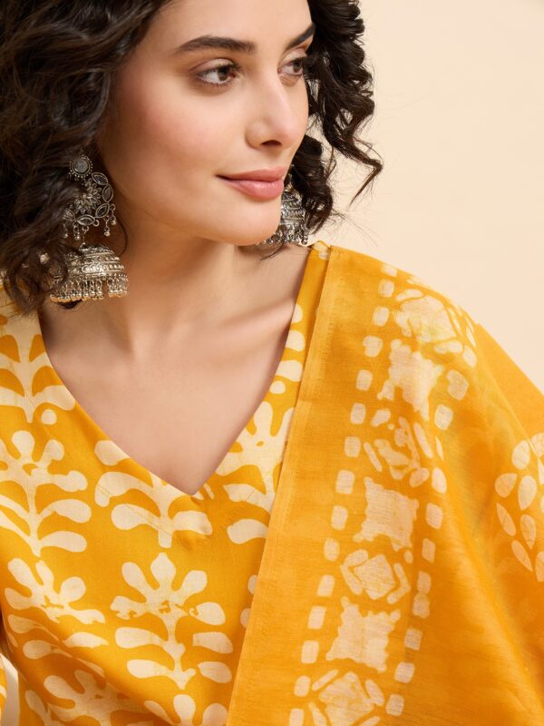Women Viscose Yellow Straight Kurta And Pant Set With Dupatta - Image 5