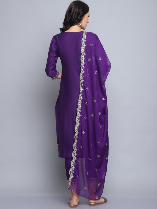 Women Purple Embroidery silk Kurta And Pant Set With Dupatta - Image 2